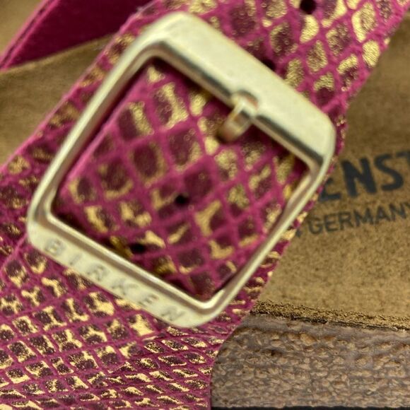 NWT Birkenstock Gizeh Dark Fuchsia Sandals Size 37/240 Germany - Picture 4 of 11
